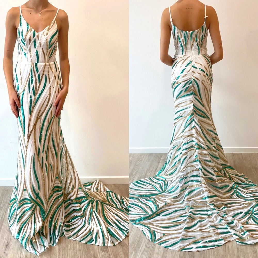 Alamour The Label | Gown.